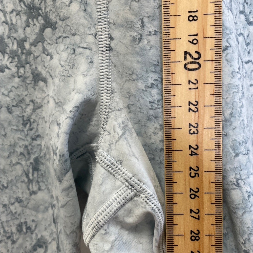 Lululemon - Classic Athletic Ankle Leggings - Black / White 12 - Picture 7 of 11